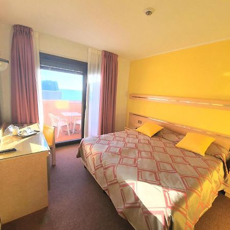 Hotel Antares กราโด ภายนอก รูปภาพ
