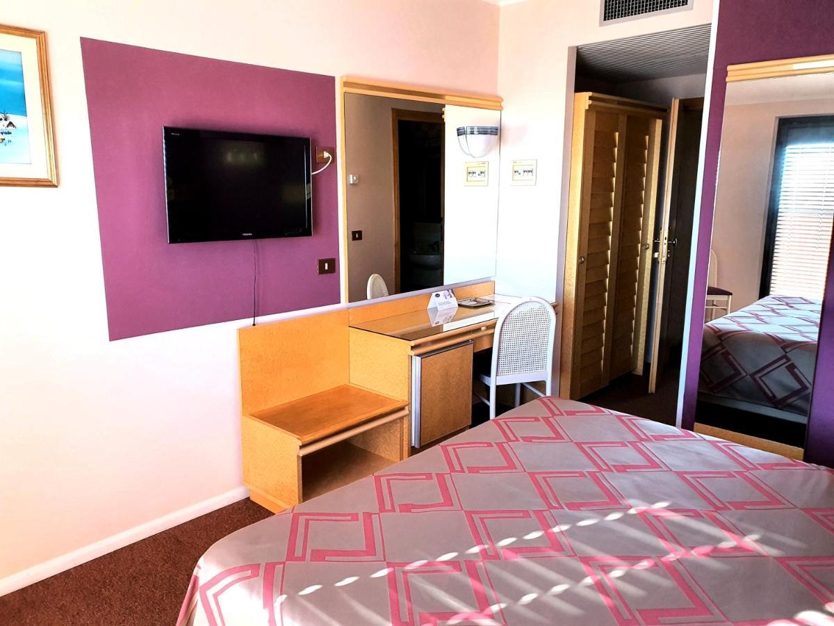 Hotel Antares กราโด ภายนอก รูปภาพ