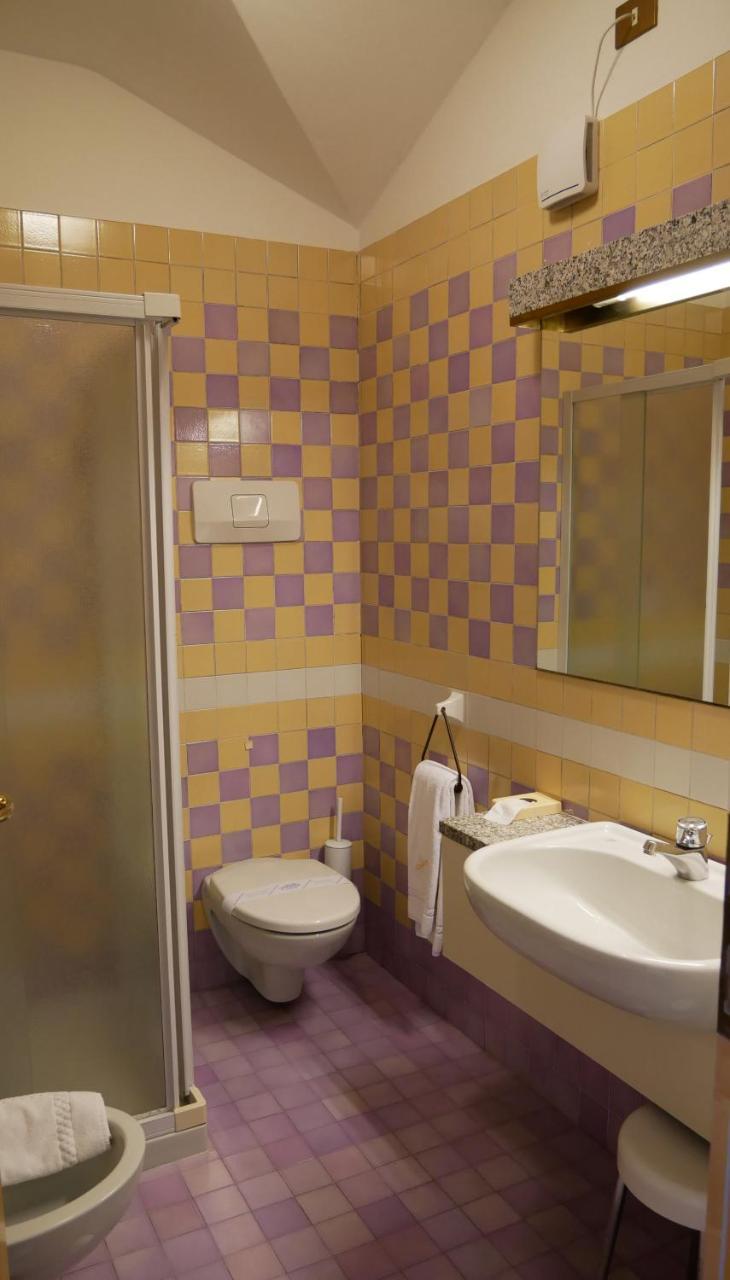 Hotel Antares กราโด ภายนอก รูปภาพ